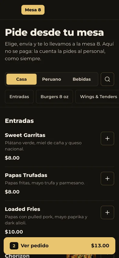 Celular de la mesa 8 con la carta del restaurante y 2 productos listos para enviar